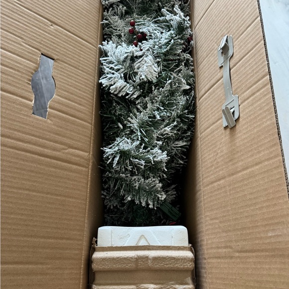 NIB Holiday Time Flocked Potted Christmas Trees - Picture 3 of 4